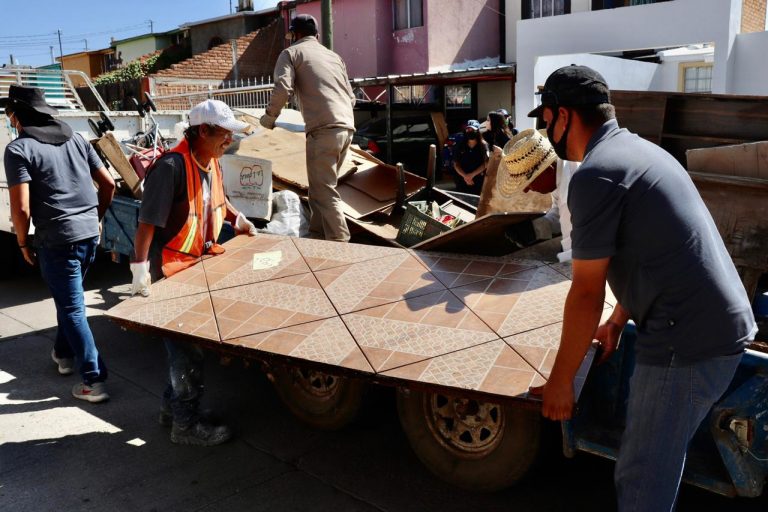 Llega “Embellecemos Cuauhtémoc” a colonias Santa María, Bosques de la Tarahumara y Los Alcaldes