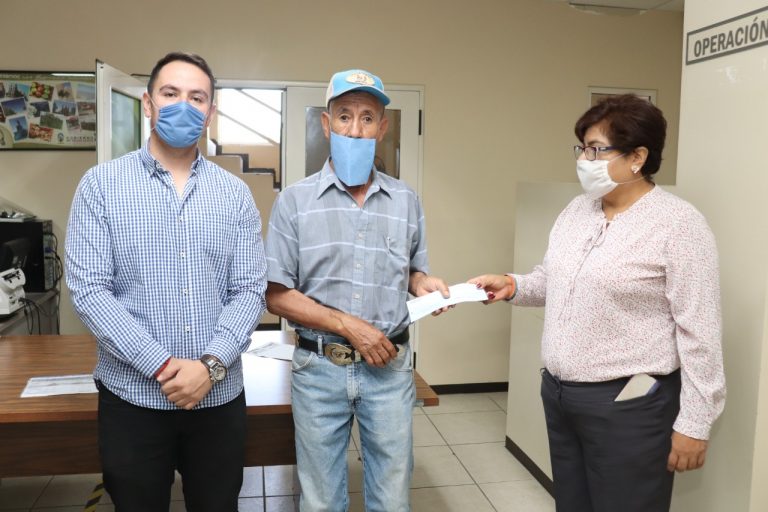 Otorgan Municipio de Cuauhtémoc y Estado apoyo del seguro catastrófico agropecuario