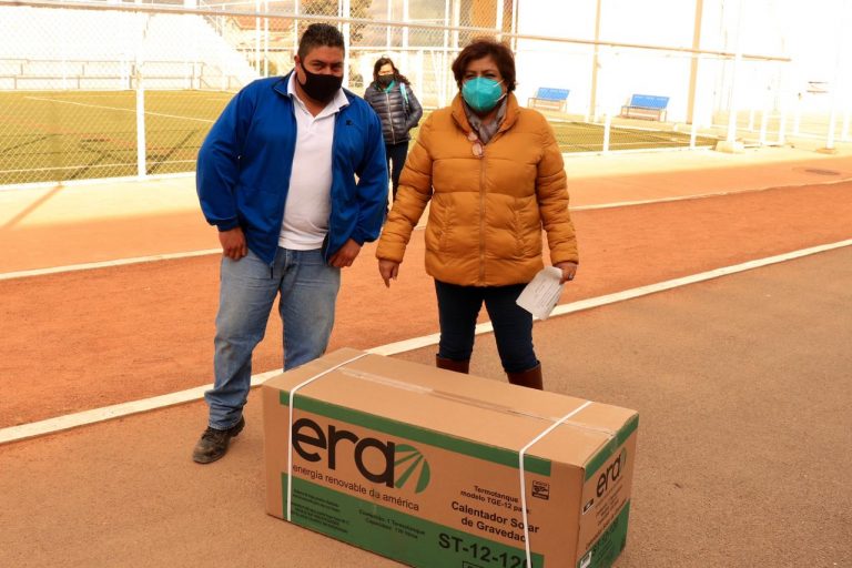 ENTREGA GOBIERNO MUNICIPAL CALENTADORES SOLARES SUBSIDIADOS A 30 FAMILIAS CUAUHTEMENSES