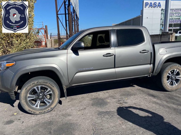 Detiene AEI ZO a mujer que conducía pick up robada