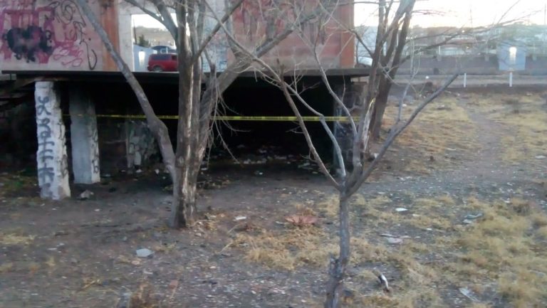 Localizan cadáveres en construcción abandonada