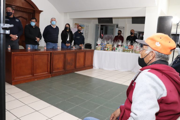 Reconoce Alcalde de Cuauhtémoc a guardias escolares del programa Camino Seguro