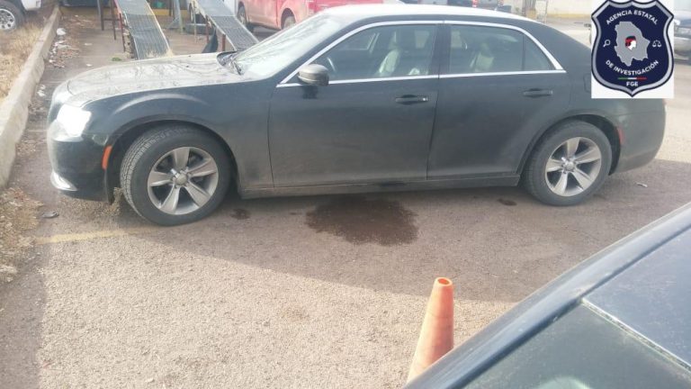 Asegura AEI auto extranjeroplaqueado con documentos falsos