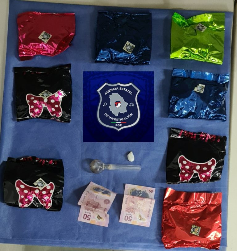 Detienen AEI a dos hombres por narcomenudeo