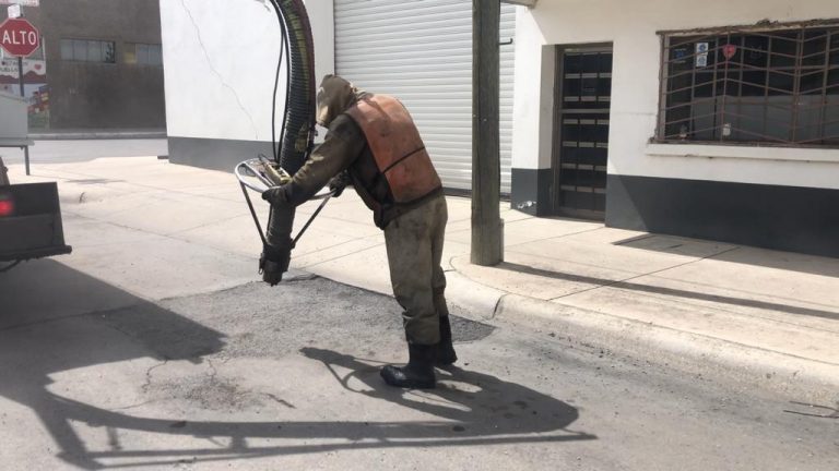 AVANZA OBRAS PÚBLICAS REPARACIÓN DE BACHES SURGIDOS POR NEVADA