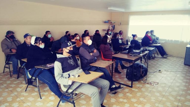 Capacitan a brigadistas para estrategia de vacunación contra COVID-19 en región Cuauhtémoc