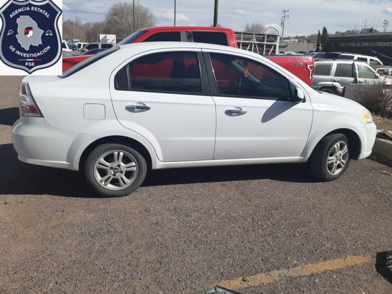 Va a recaudación a trámite y su vehículo resulta robado