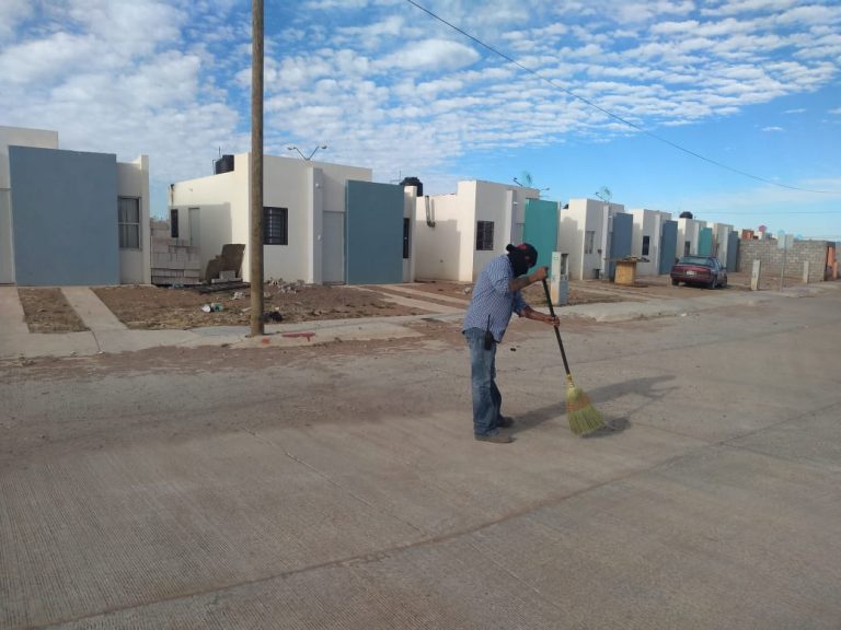 Da Servicios Públicos de Cuauhtémoc manteniendo correctivo en colonias y Bulevar Fernando Baeza