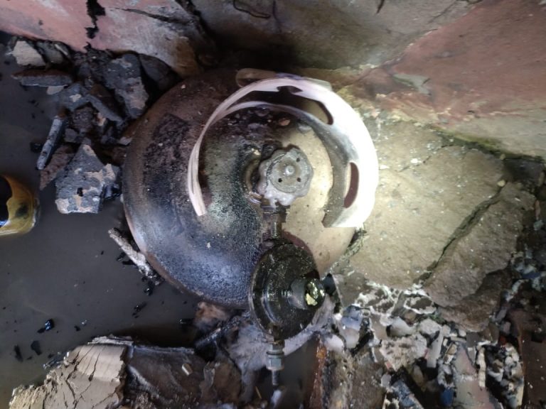 Atienden explosión de cilindro de gas en Anáhuac