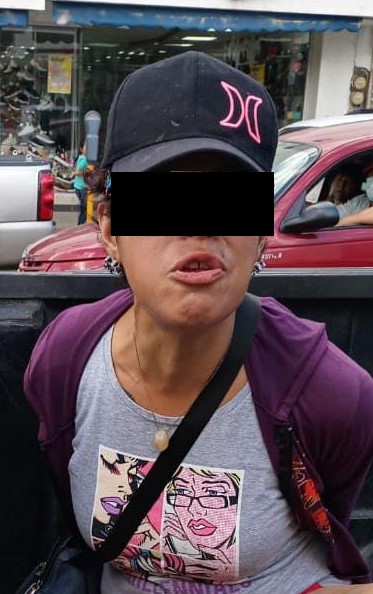 DETIENE POLICÍA MUNICIPAL A UNA PERSONA POR ROBO A NEGOCIO