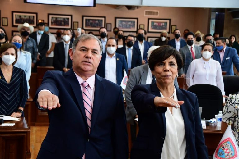 Ratifica Congreso del Estado a Roberto Fierro como Fiscal General y María Álvarez Secretaria de la Función Pública