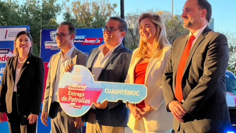 Recibe Cuauhtémoc 2 patrullas por parte del Gobierno del Estado