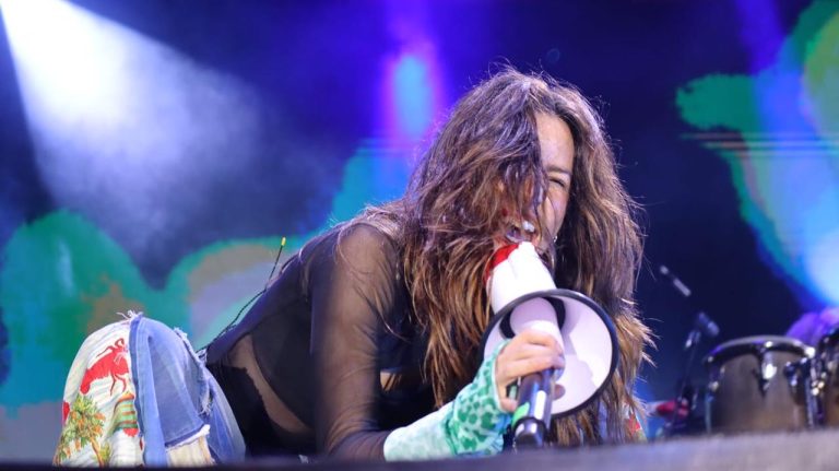 Deleita la agrupación colombiana Monsieur Periné a los cuauhtemenses