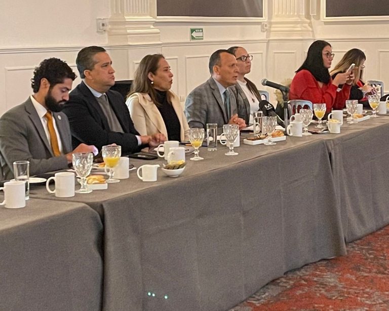 Jalón de orejas a los municipios por no cumplir con el Presupuesto Participativo, sólo 14 de 67 cumplieron en 2022