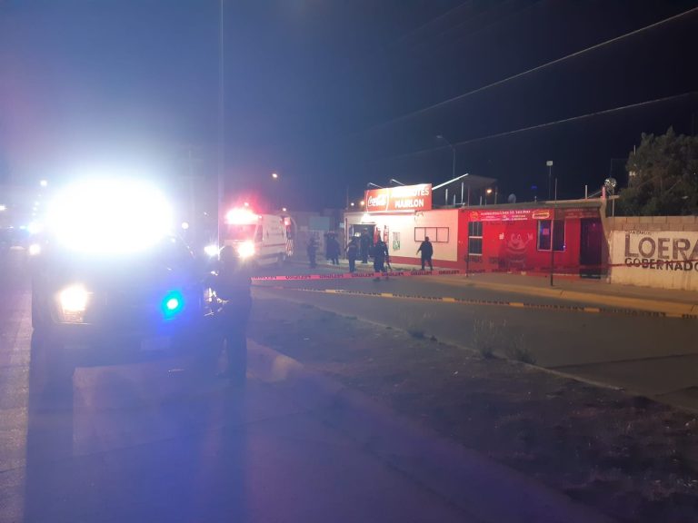 Mieren dos hombres tras ataque armado en tienda de abarrotes en la Ciudadela
