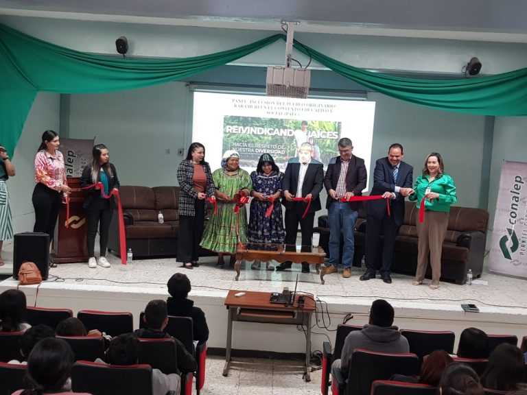 Inaugura CONALEP Cuauhtémoc Club de Raramuri