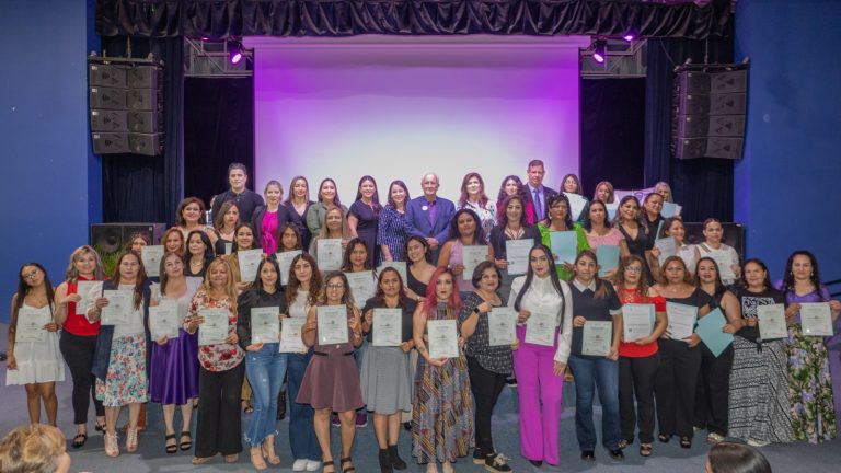 Más de mil mujeres han egresado del Programa CREA, en Cuauhtémoc