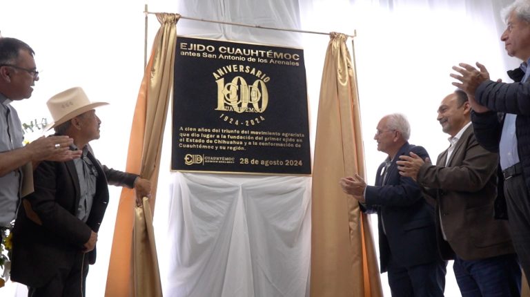 Develan placa por el 100° aniversario del Ejido Cuauhtémoc