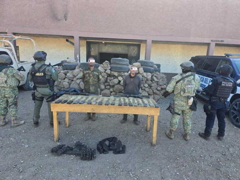 Detiene SSPE a dos sujetos armados y asegura equipo táctico en Madera