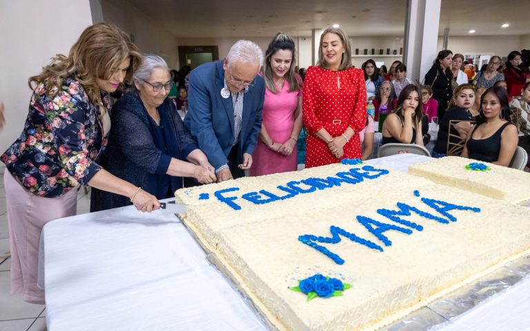 Municipio de Cuauhtémoc festeja a las madres