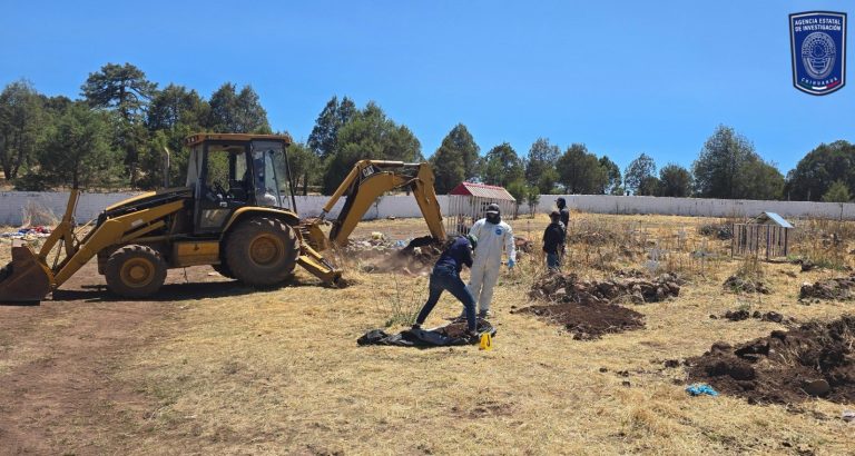 Exhuma FGE otros dos cuerpos de panteón de La Norteña; suman 12