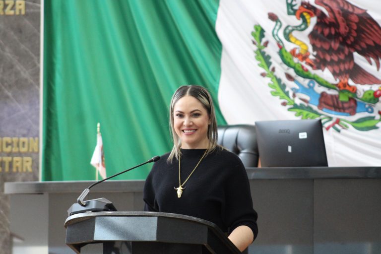 Reconoce Yesi Reyes refuerzo de vacunación contra sarampión en campos agrícolas