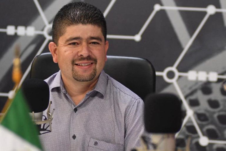 Reconoce Saúl Mireles acciones de Maru Campos para proteger exportación ganadera