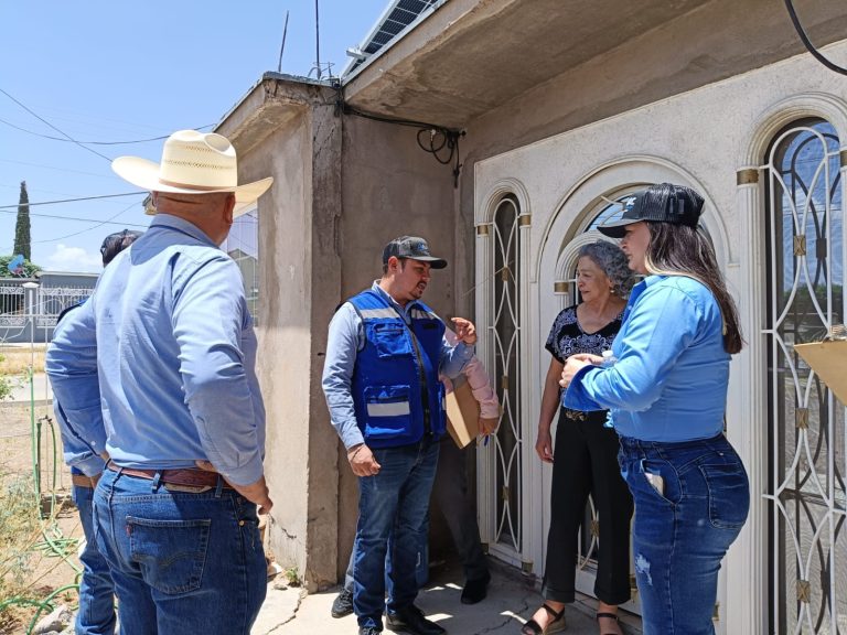 Anuncia presidente seccional de Anáhuac pavimentación de la calle Oregón