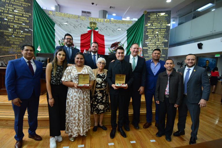 Congreso entrega la Medalla Chihuahua al Mérito Educativo 2025