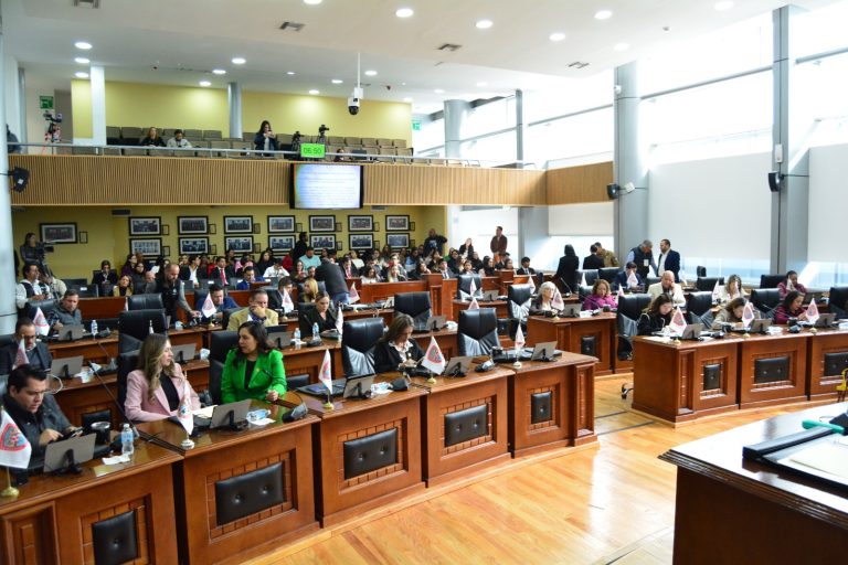 Designa Congreso a Héctor Alberto Acosta Félix como titular de la ASE