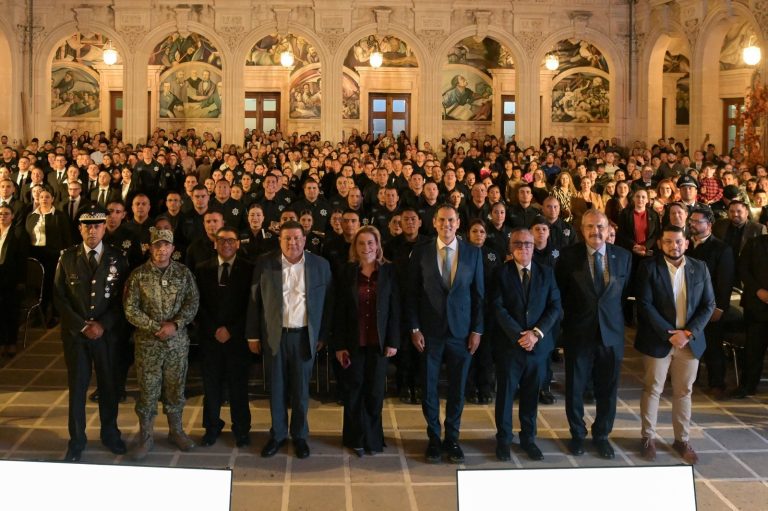 Maru Campos encabeza toma de protesta a 180 elementos de formación inicial de la SSPE