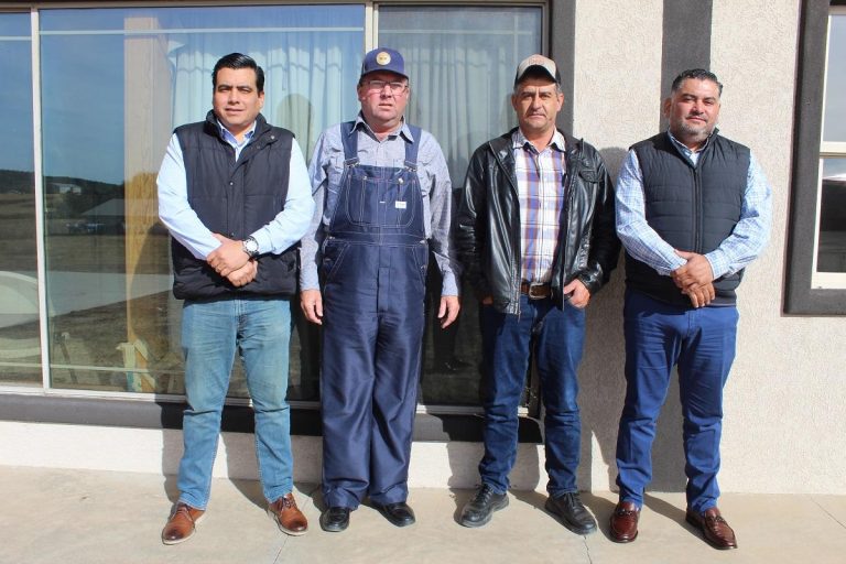 Se reúne Fiscal Occidente con jefes de la colonia menonita Ojo de la Yegua