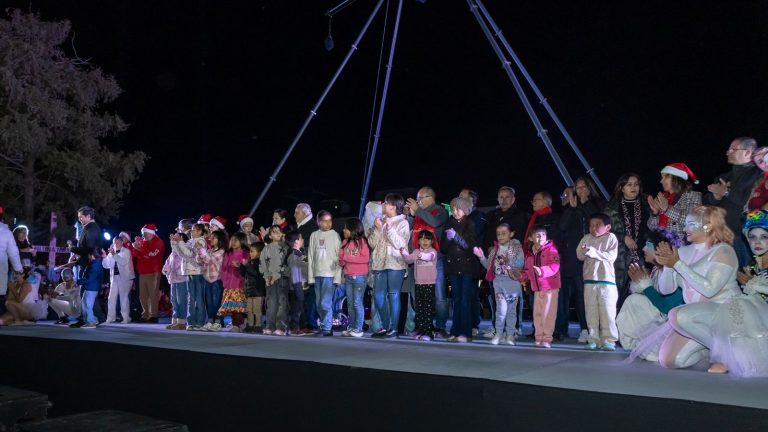 Realizan Encendido de Luces en la Plaza Principal de Cuauhtémoc
