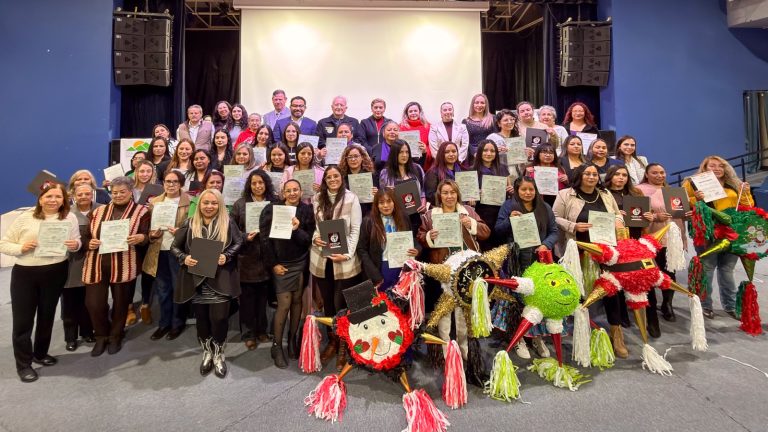 Se gradúa la Décima Generación del Programa CREA en Cuauhtémoc