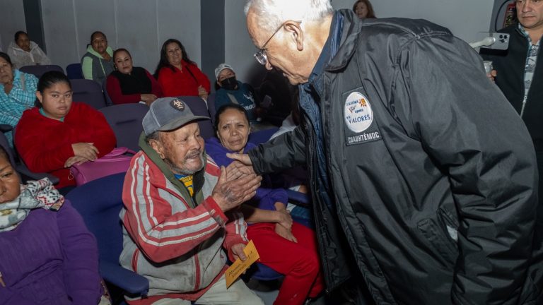 Entregan apoyos para cenas navideñas a familias vulnerables en Cuauhtémoc