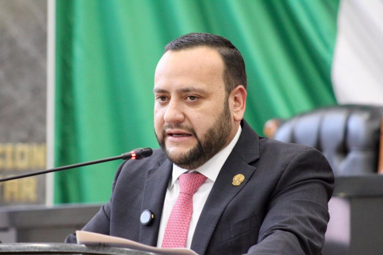 Resolución de la Corte frena el control del gusano barrenador: Arturo Medina