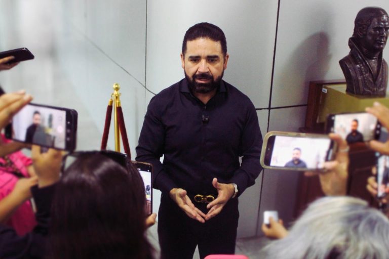 Con lo que Morena regala a la dictadura cubana, Chihuahua podría tener cada escuela con calentón, gas y agua caliente: Francisco Sánchez