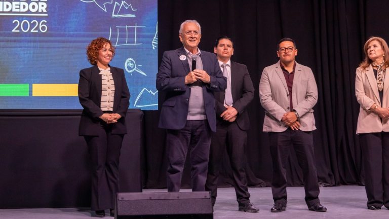 Premian a proyectos ganadores de la Semana del Emprendedor 2026