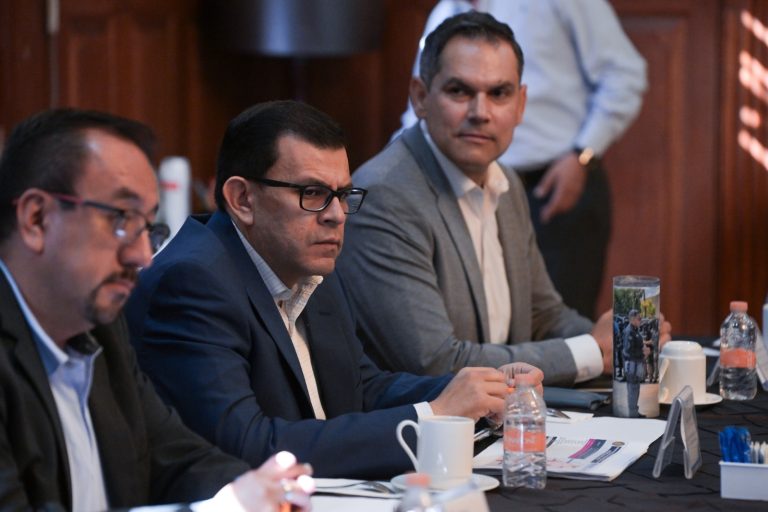 Destacan en Mesa de Seguridad trabajo coordinado en materia de decomisos y detenciones